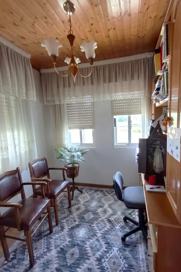Sala de estar de Casa o chalet en venta en Cenlle con Calefacción, Jardín privado y Terraza