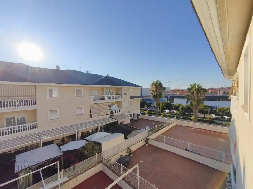 Apartament amb terrassa de lloguer a Avenida Elvas, imagen 3