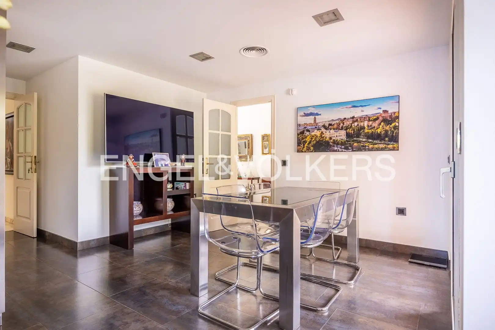 Comedor de Casa o chalet en venta en Mairena del Aljarafe con Aire acondicionado, Calefacción y Jardín privado