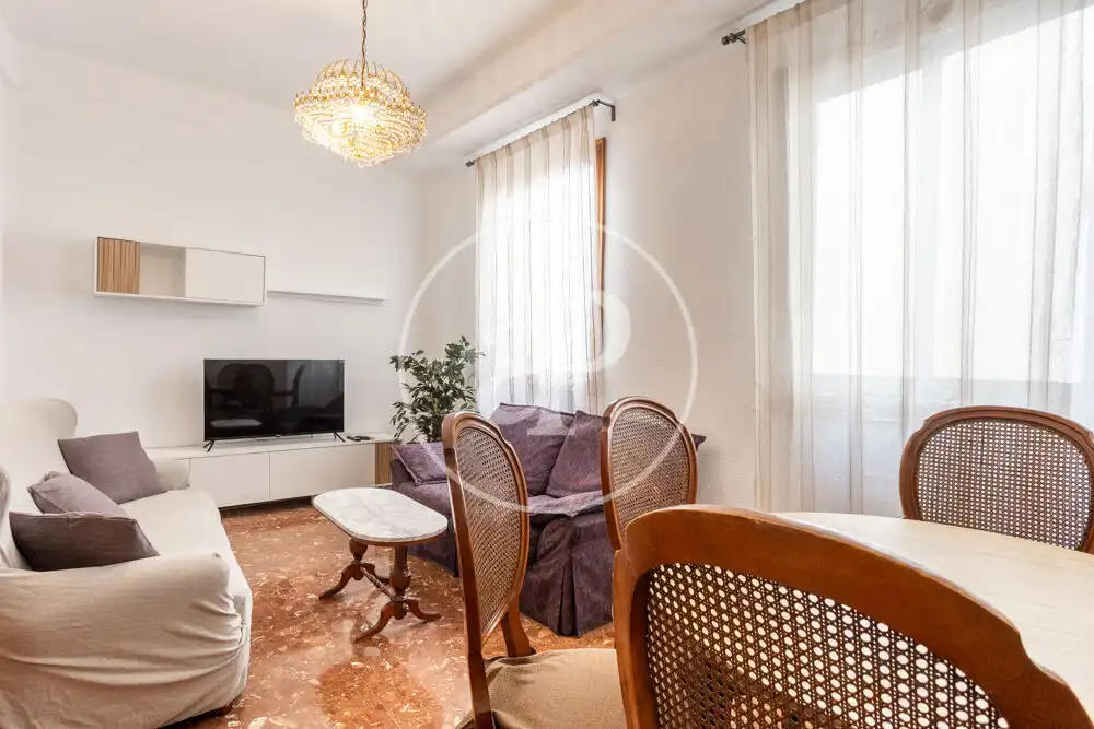 Sala d'estar de Pis de lloguer en Valencia amb Aire condicionat, Calefacció i Moblat