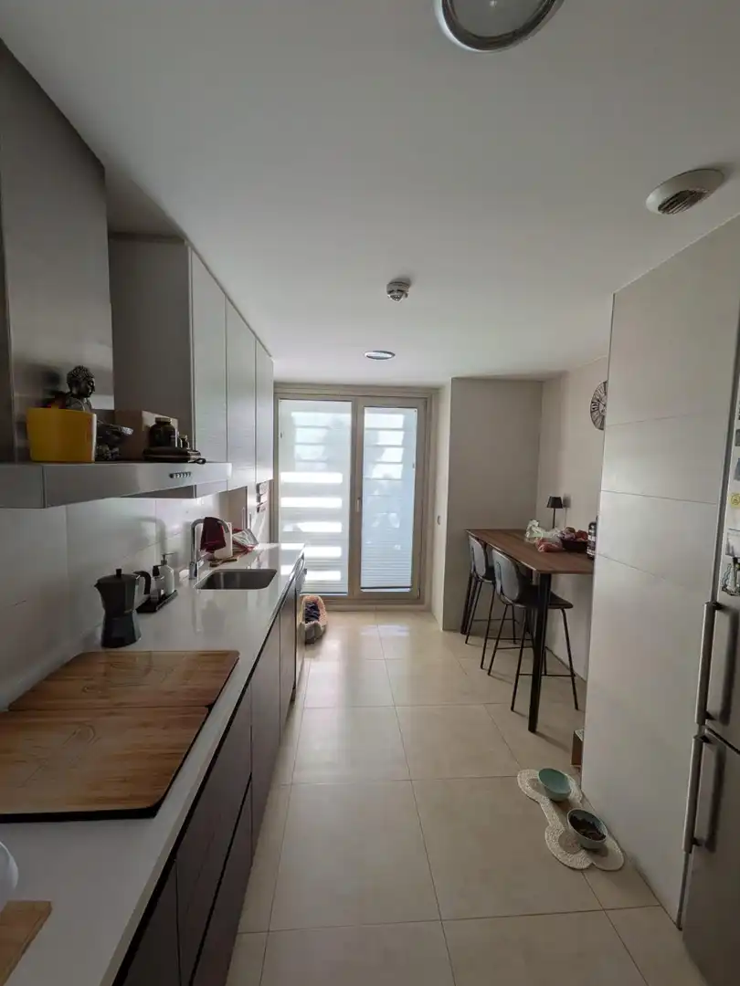 Cuina de Pis de lloguer en Las Rozas de Madrid amb Aire condicionat, Terrassa i Traster