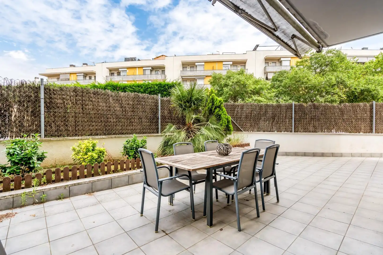Terrasse von Wohnung zum Verkauf in Montcada i Reixac mit Klimaanlage, Heizung und Parkett