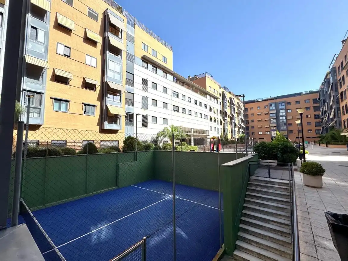 Exterior view of Flat for sale in Madrid  with Heating and Community pool