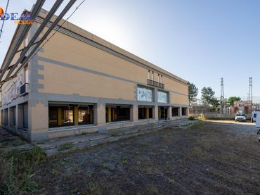 Industrial building for sale in Centro de Albolote