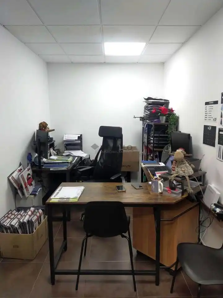 Nave industrial en venta en Zaragoza, El Pinar - San León - Las Viñas