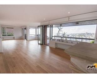 Living room of Flat to rent in Santander  with Terrace and Swimming Pool