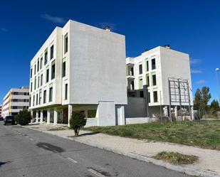 Vista exterior de Edifici en venda en Ávila Capital