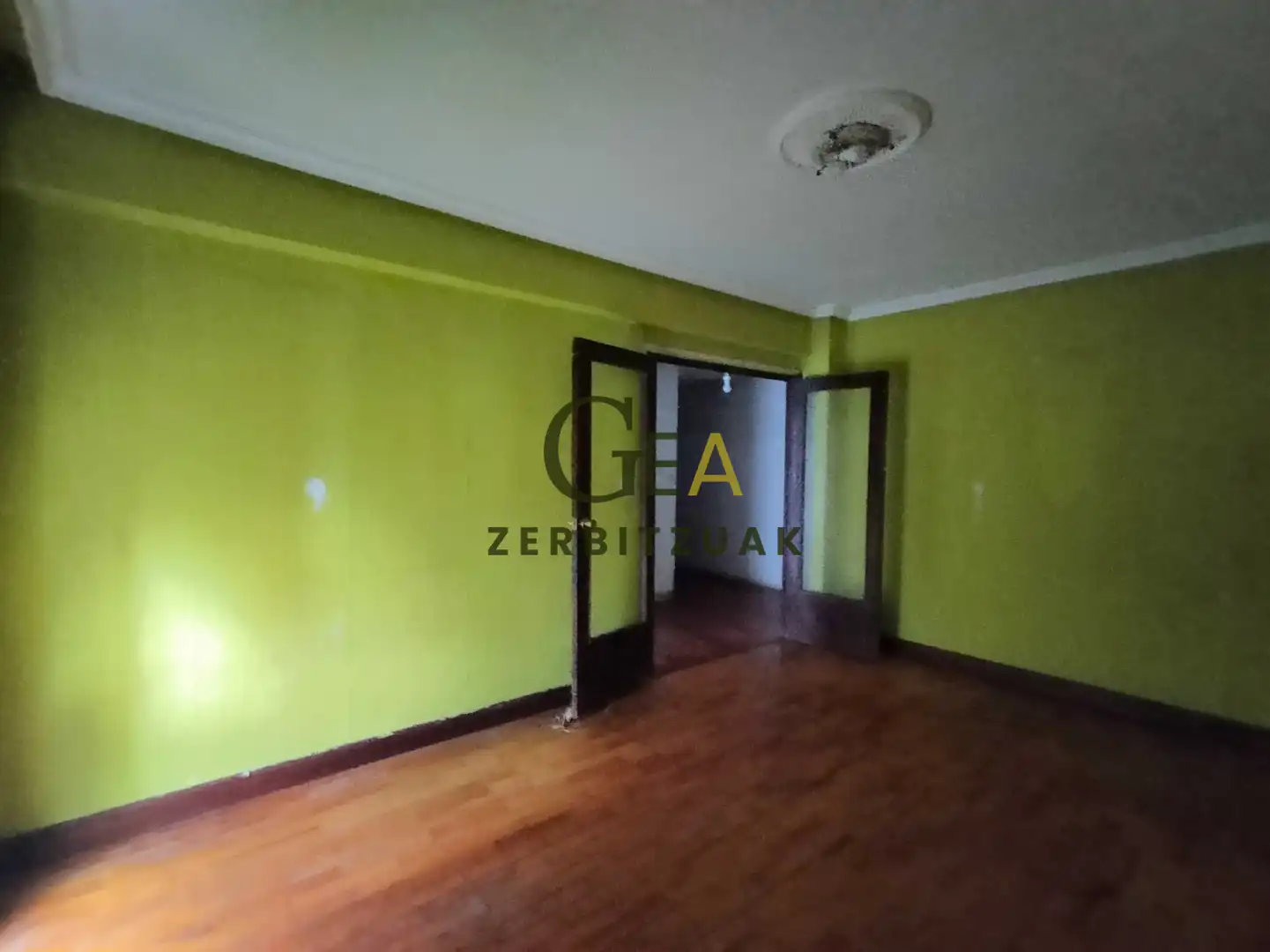 Schlafzimmer von Wohnung zum Verkauf in Anoeta mit Balkon
