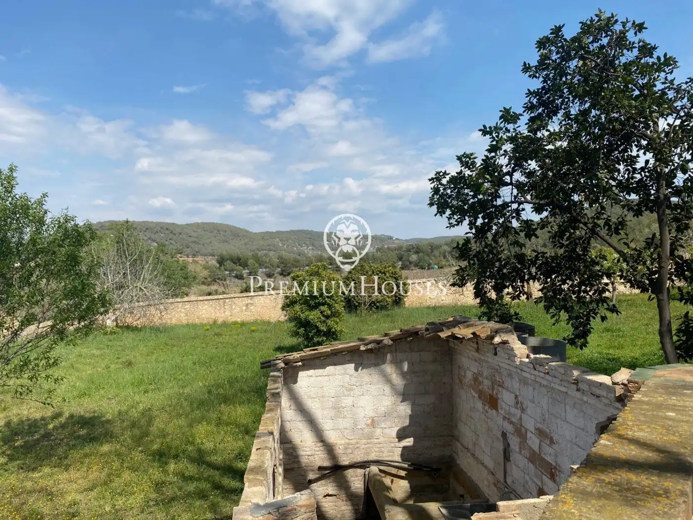 Country homes for sale in Sant Pere de Ribes  with Private garden, Storage room and Balcony