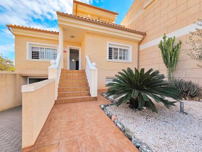 Vista exterior de Casa o xalet en venda en Cartagena amb Aire condicionat, Terrassa i Balcó