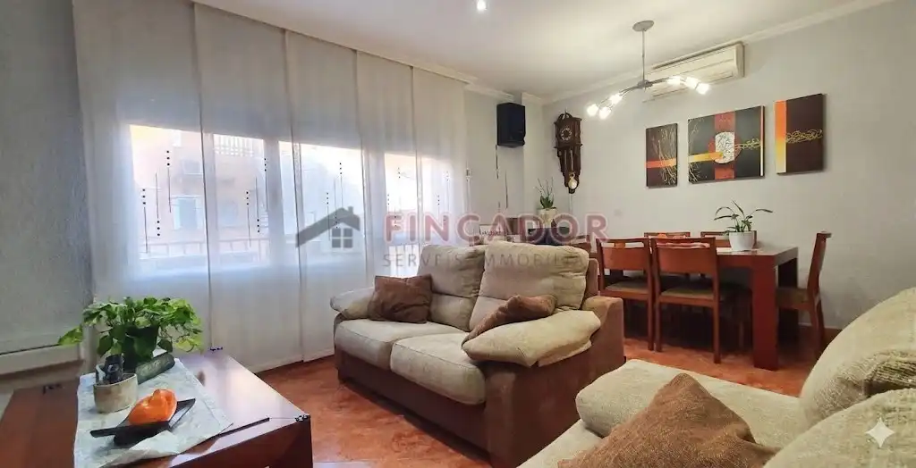 Casa pareada con terraza en venta en Carrer de Salvador Seguí - El Noi del Sucre, imagen 2