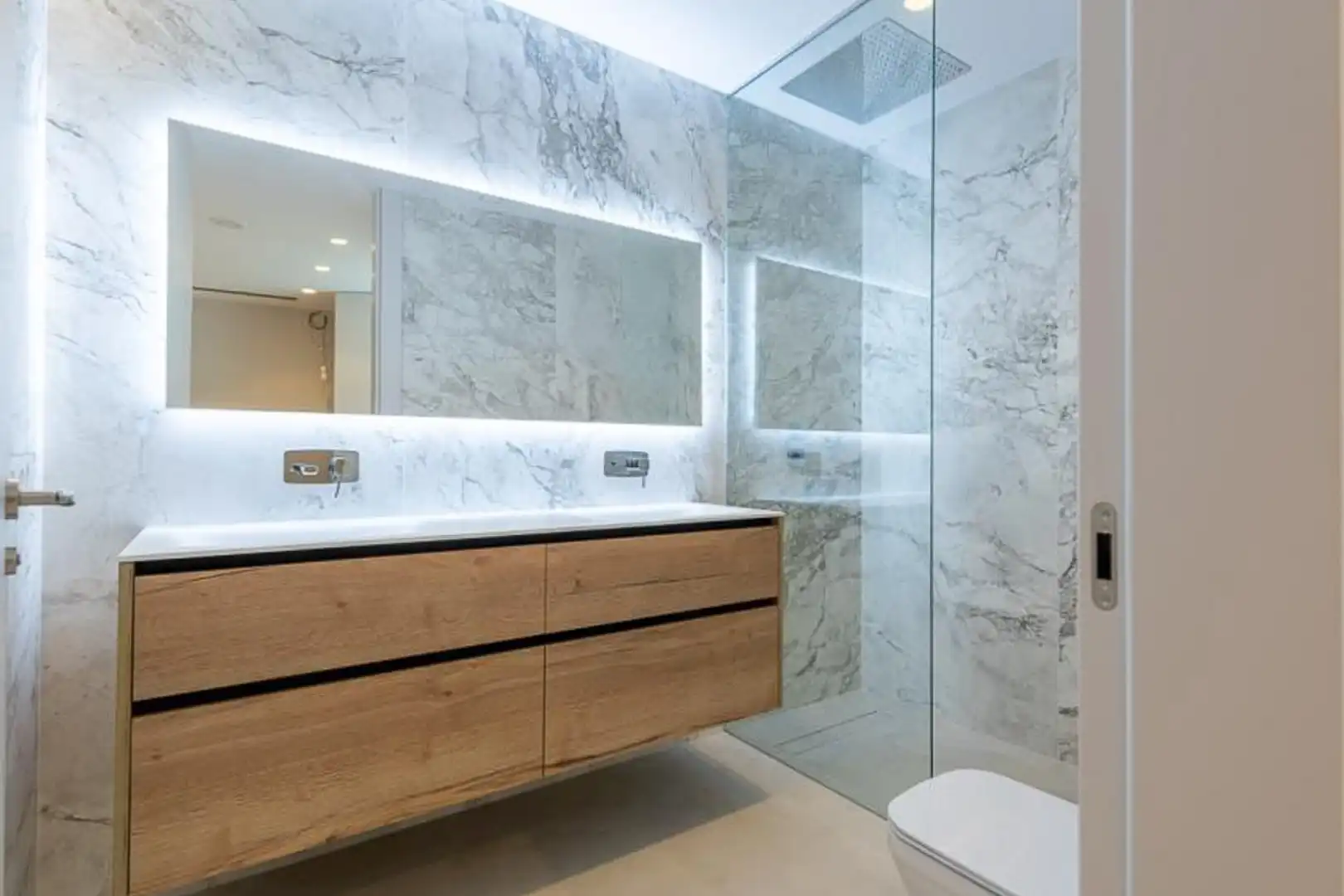 Bany de Apartament en venda en Benidorm amb Aire condicionat, Calefacció i Terrassa