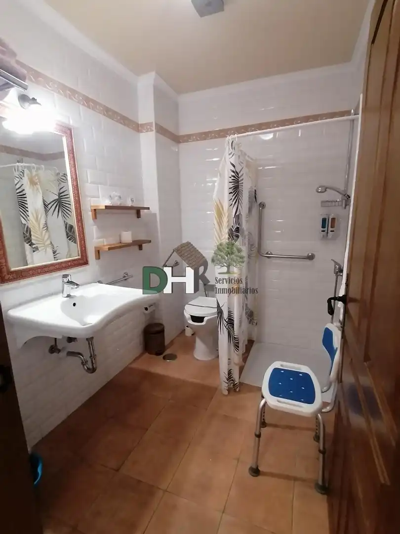 Baño de Casa o chalet en venta en Torrejón el Rubio con Aire acondicionado, Calefacción y Terraza