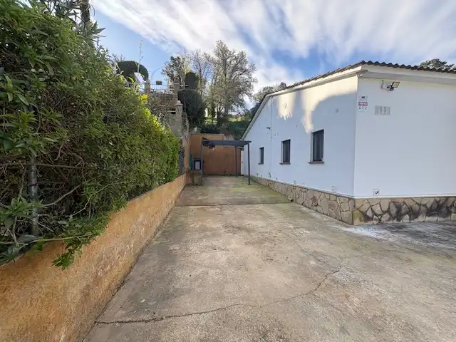 Casa amb piscina en venda a Carrer Comajuliana, imagen 6