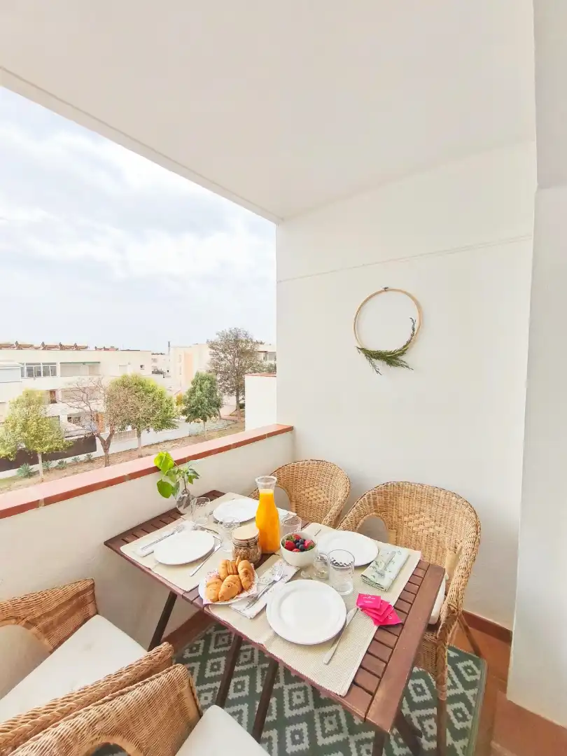 Terrasse von Dachboden zum Verkauf in Almería mit Klimaanlage, Terrasse und Möbliert