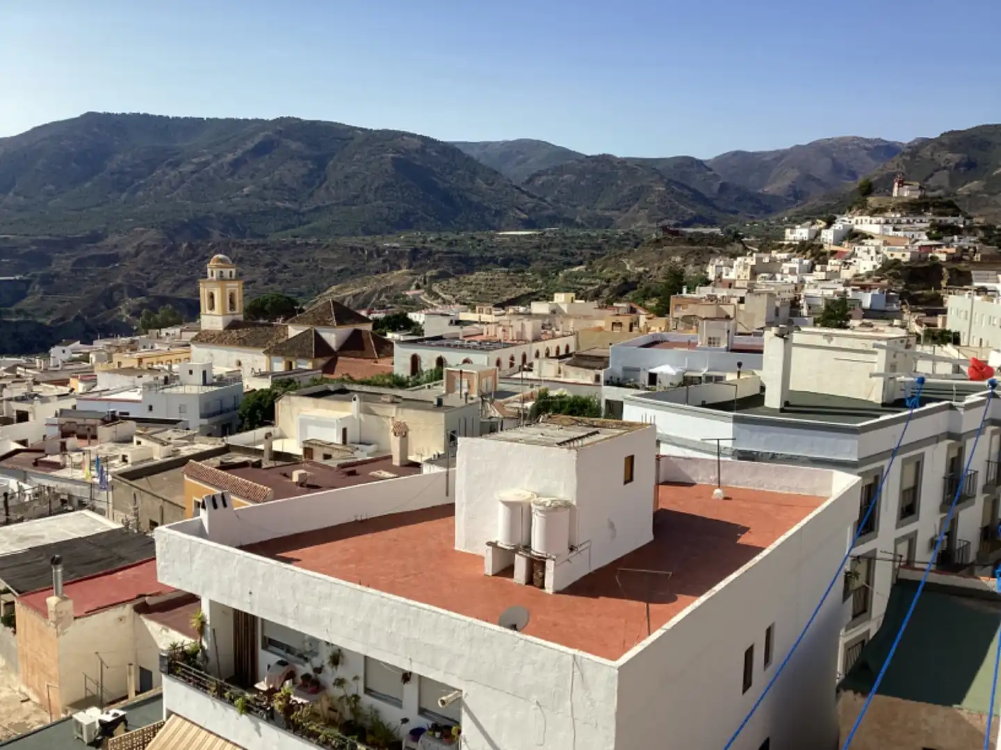 Vista exterior de Piso en venta en Canjáyar con Balcón