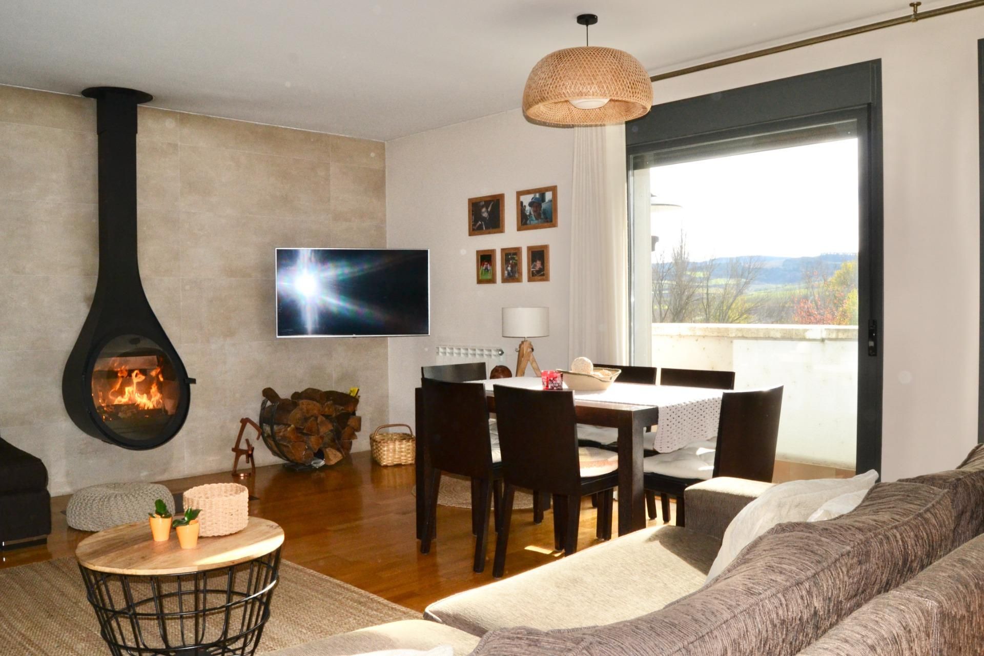 Living room of Single-family semi-detached for sale in Etxauri  with Private garden, Parquet flooring and Terrace