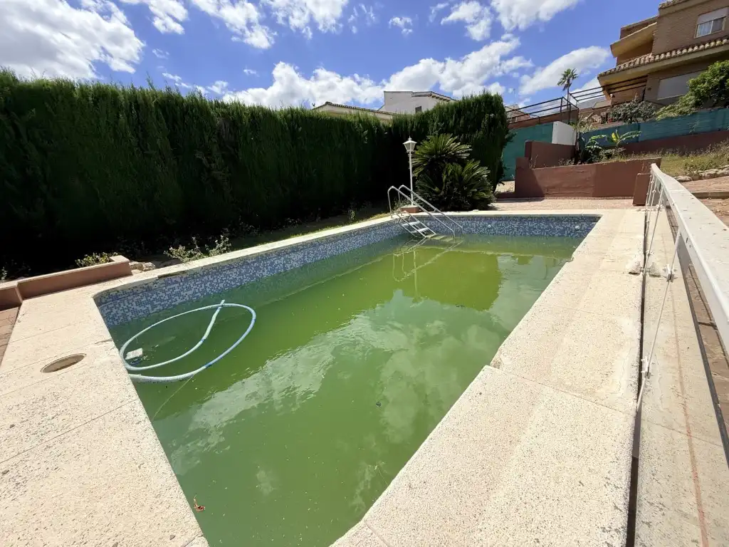 Piscina de Casa o chalet en venta en Torrent