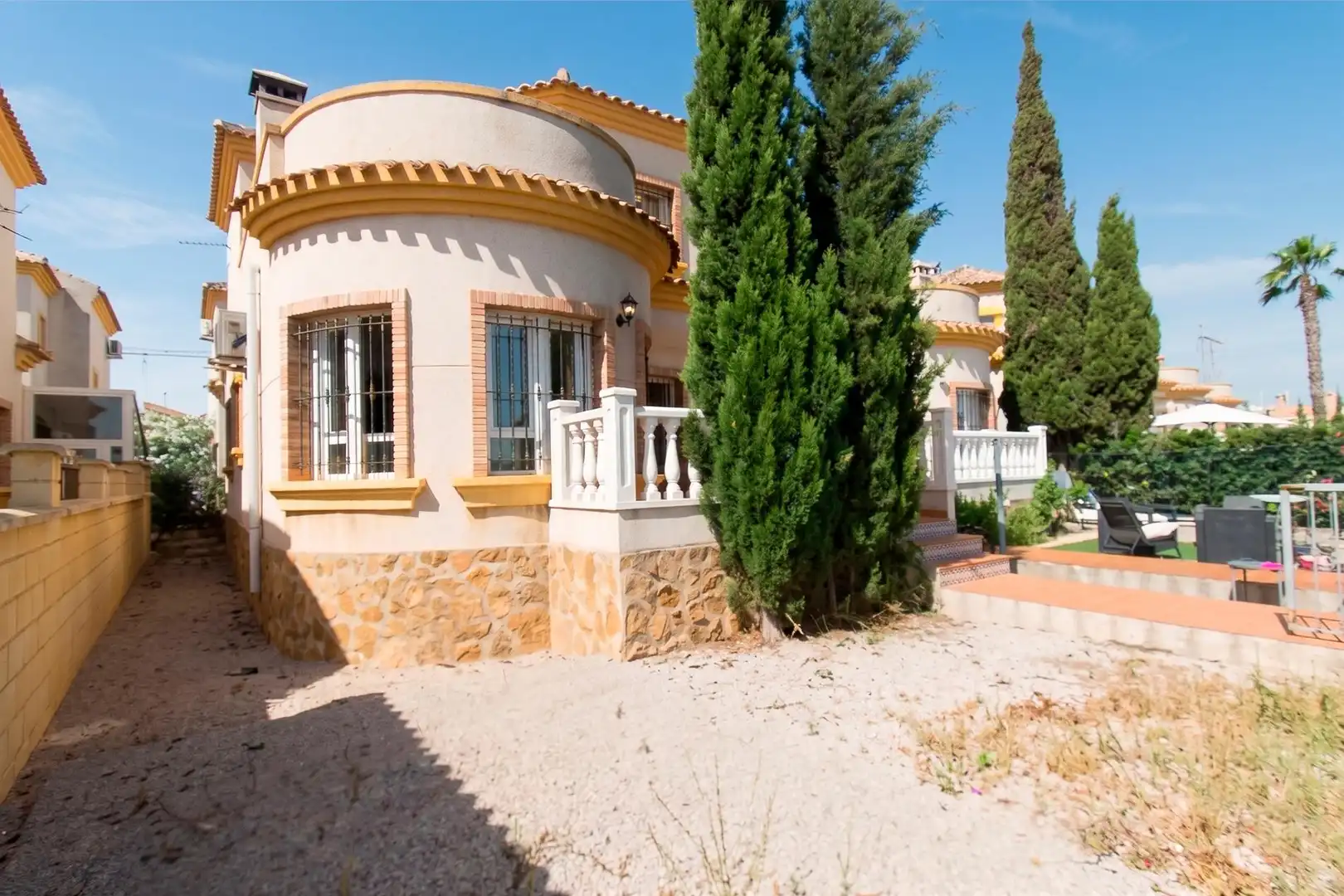 Villa mit Pool zum Verkauf in ALGARROBO