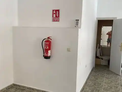 Aparcament de Local en venda en Coria amb Terrassa, Internet i Alarma