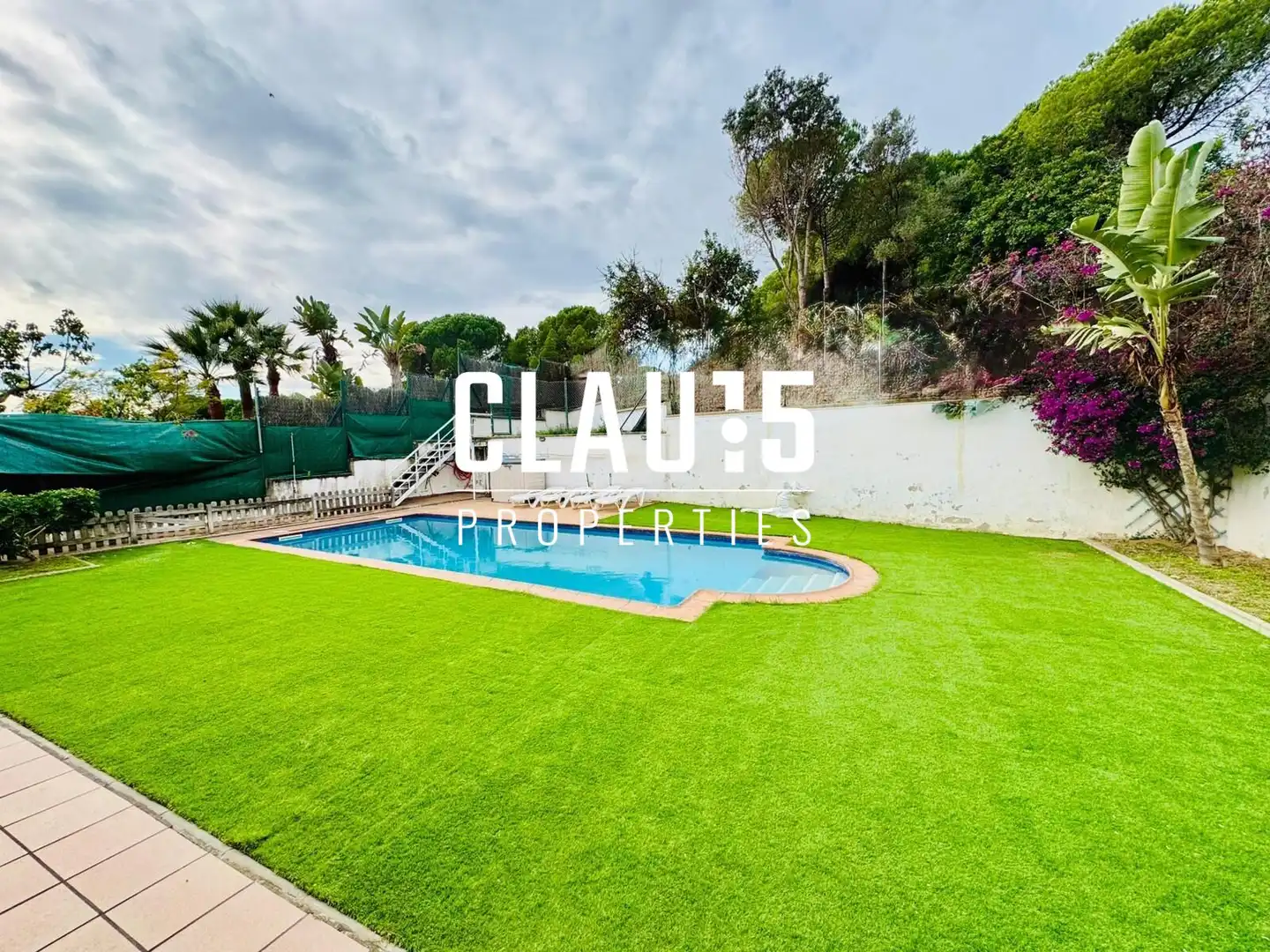 Vista exterior de Casa o chalet en venta en Canet de Mar con Jardín privado, Terraza y Piscina
