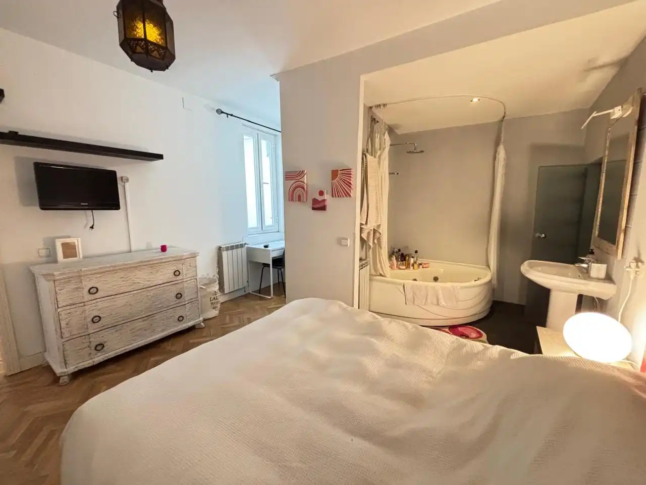 Habitación de Piso de alquiler en Madrid con Aire acondicionado, Terraza y Amueblado
