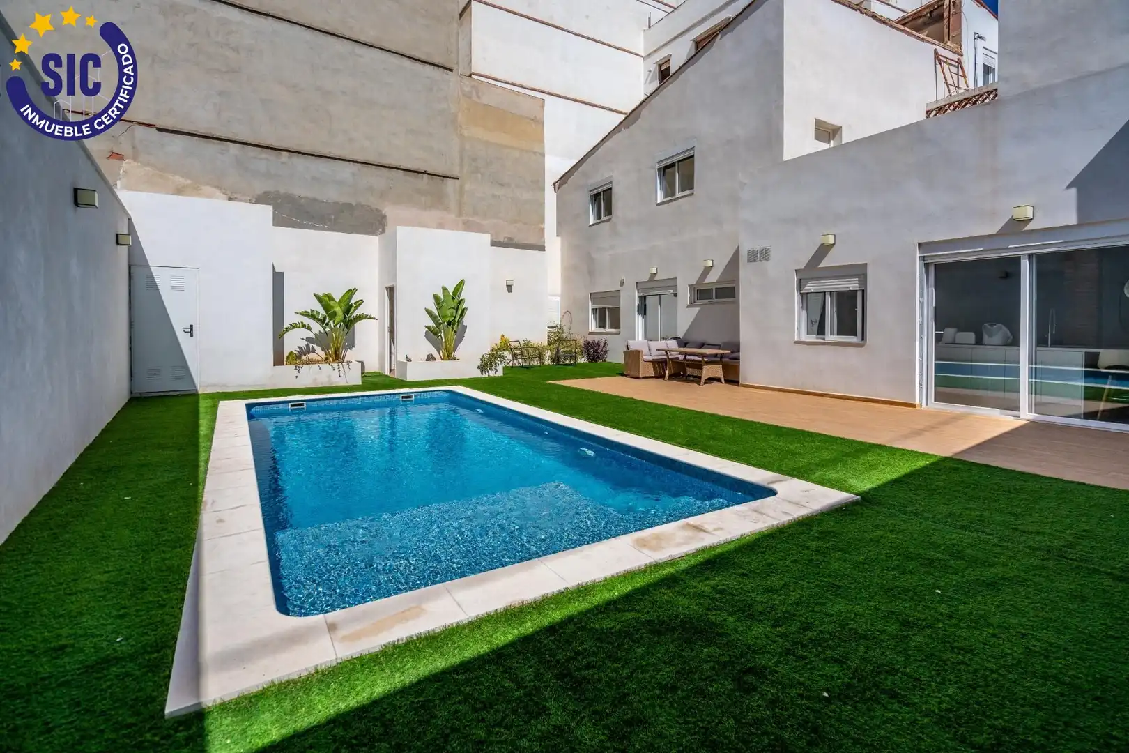Schwimmbecken von Haus oder Chalet zum Verkauf in Valencia mit Privatgarten, Terrasse und Schwimmbad