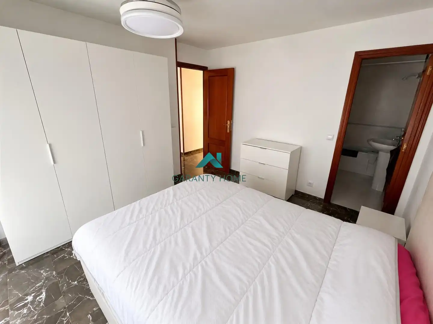 Habitación de Piso de alquiler en Jaén con Aire acondicionado, Terraza y Amueblado