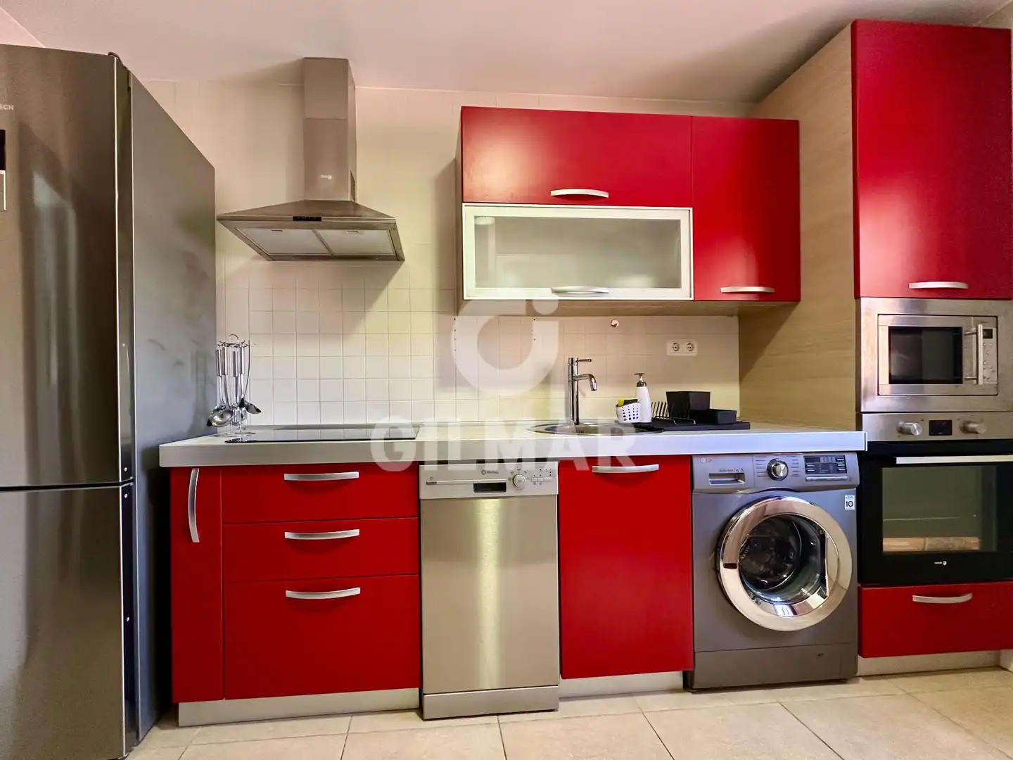 Küche von Wohnung zum Verkauf in Arona mit Privatgarten, Terrasse und Abstellraum