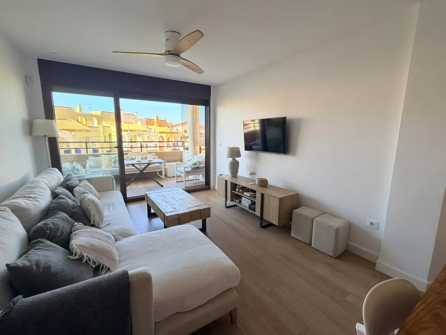 Sala d'estar de Pis en venda en Cartagena amb Aire condicionat, Calefacció i Forn