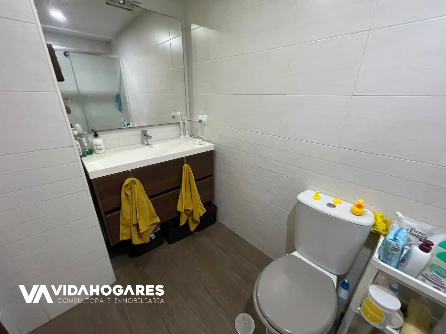 Bany de Pis en venda en Rota amb Traster