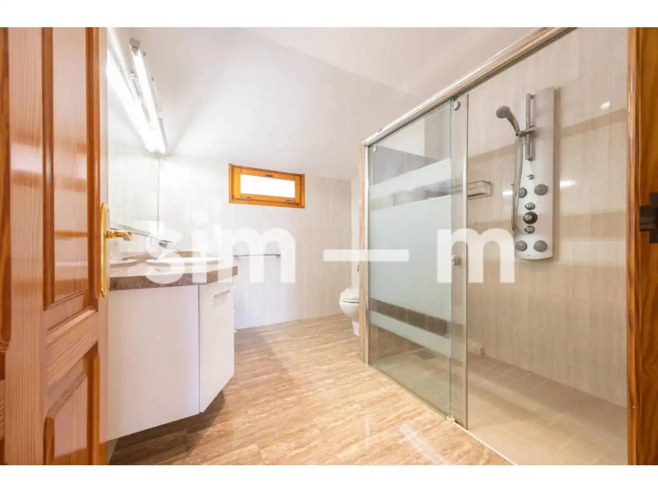 Baño de Dúplex en venta en Vic con Calefacción, Terraza y Trastero