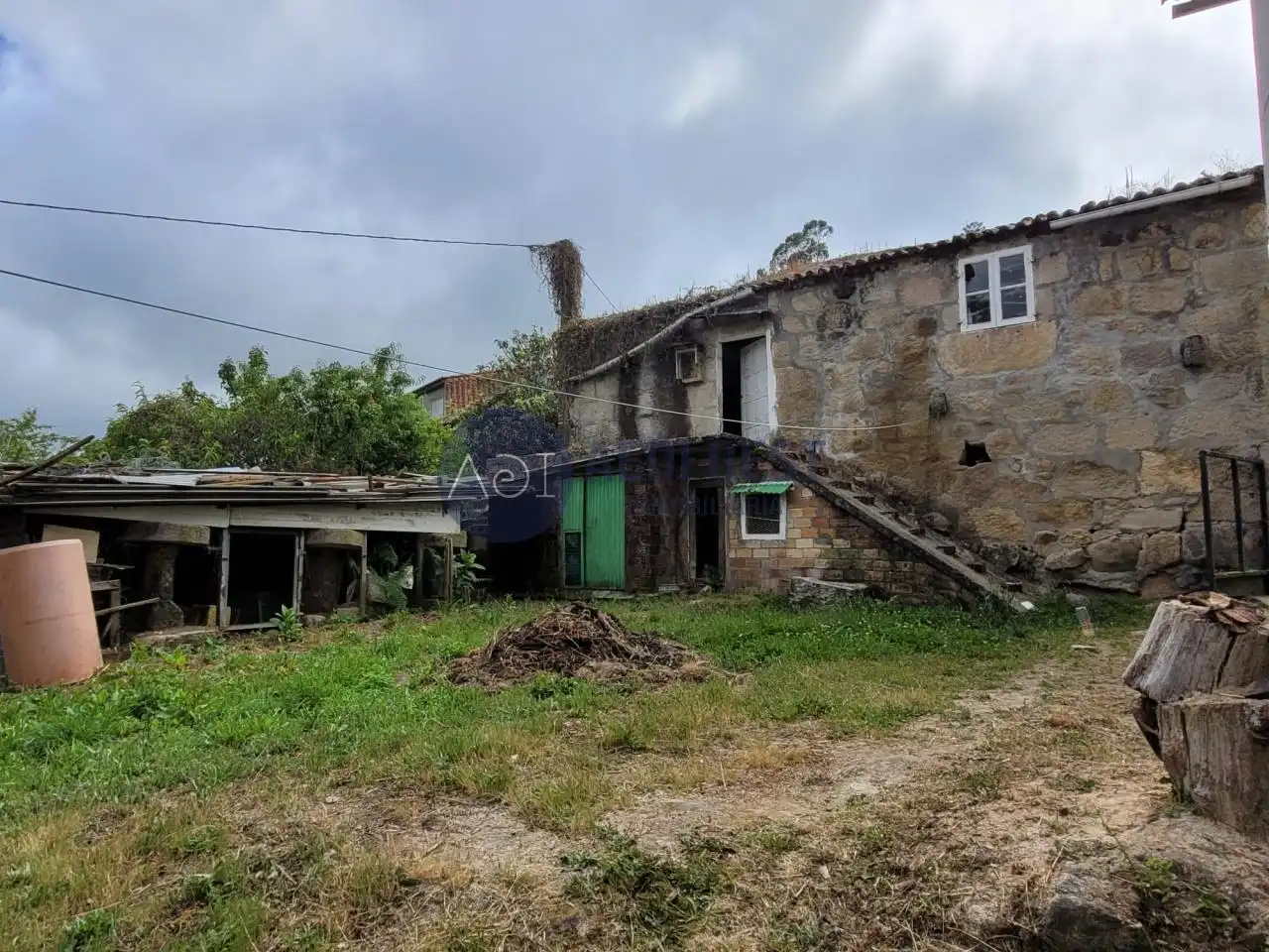 Casa amb jardí en venda a Gondomar