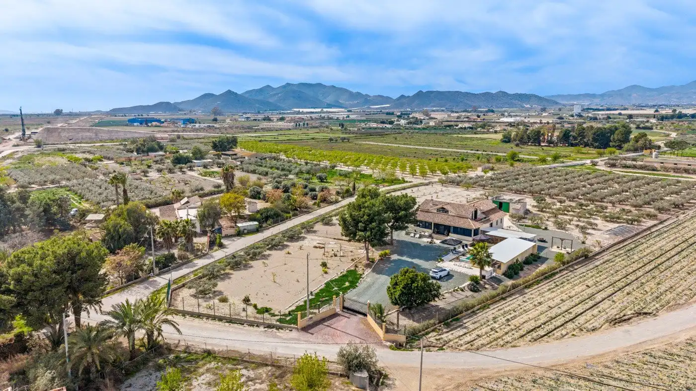 Finca rústica en venta en Murcia con Terraza, Trastero y Piscina