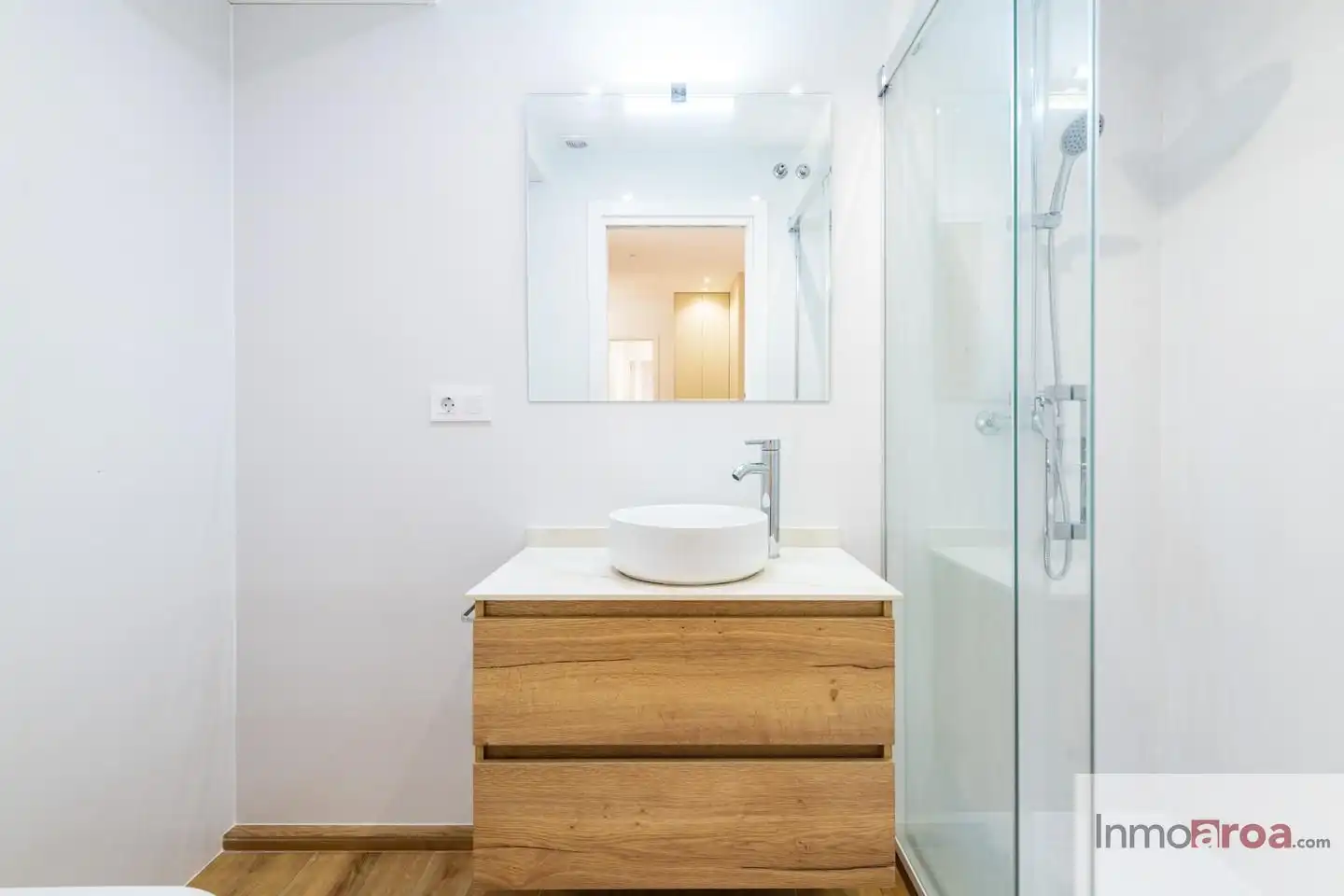 Bathroom of Flat for rent in Castellón de la Plana / Castelló de la Plana  with Air Conditioner, Heating and Furnished