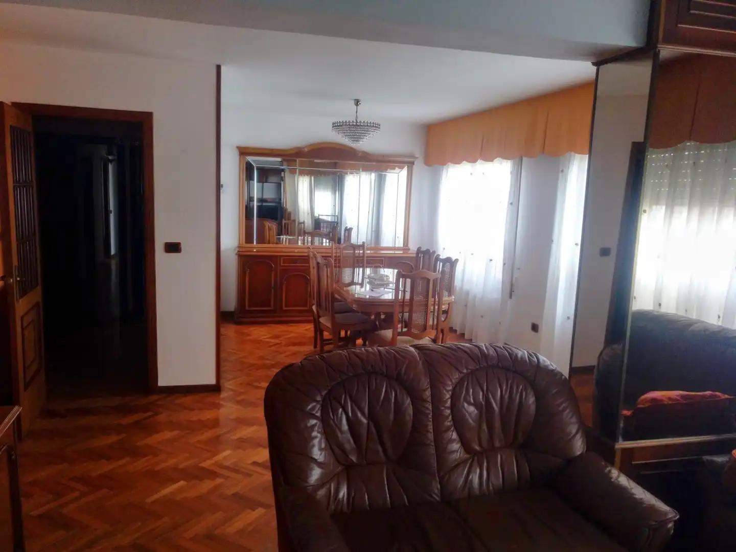 Living room of Flat for rent in A Coruña Capital   with Heating, Parquet flooring and Furnished