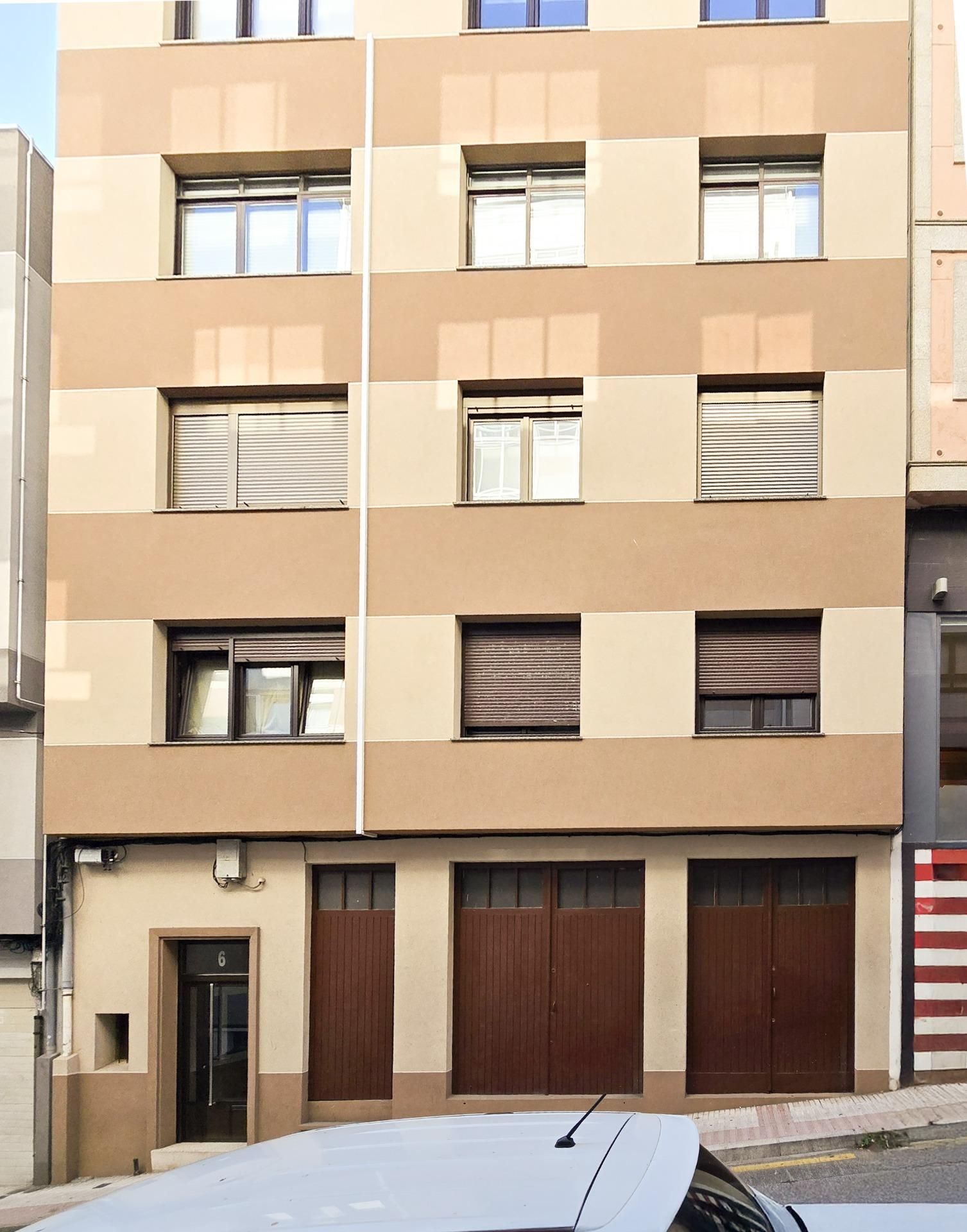 Vista exterior de Piso en venta en A Coruña Capital  con Calefacción y Trastero