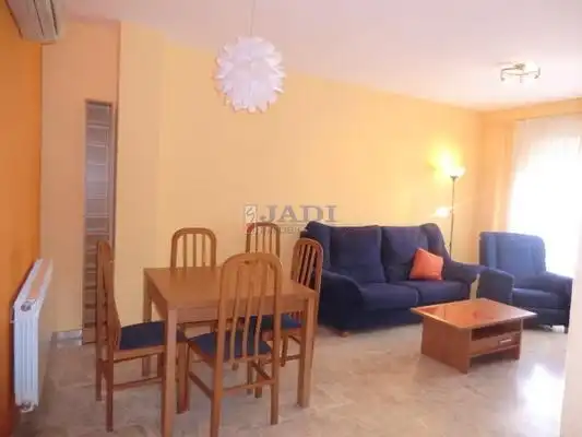 Flat with terrace for sale in Valdepeñas, imagen 2