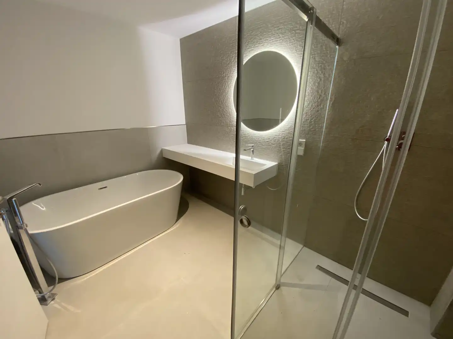 Bathroom of Detached homes for sale in Marbella  with Air Conditioner, Private garden and Terrace