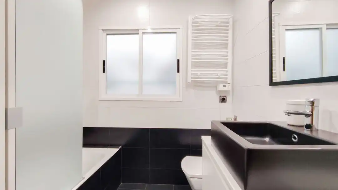 Baño de Piso de alquiler en Donostia - San Sebastián  con Calefacción