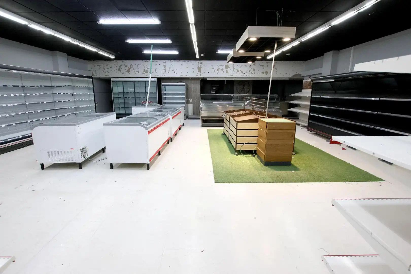 Local en venda en Puebla de la Calzada amb Aire condicionat