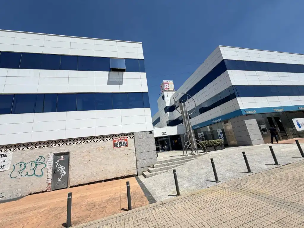 Außenansicht von Büro zur Miete in Móstoles