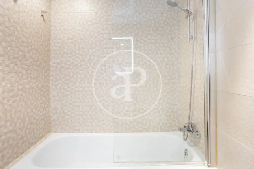 Wohnung zur Miete in Carrer del Cercle de Bellas Arts, Sant Llorenç - Zona Alfahuir
