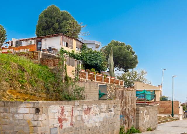 Casa-chalet en Venta en Calle Fernández Shaw en Pedregalejo - Morlaco