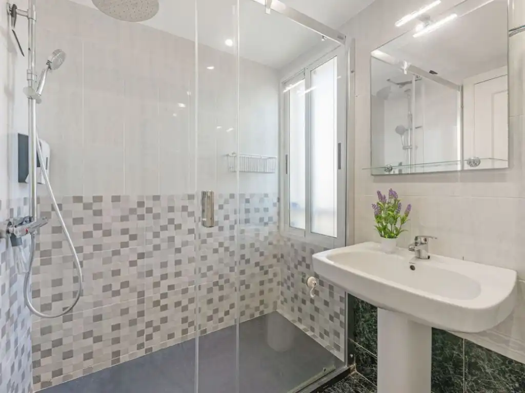 Bathroom of Attic for sale in El Campello  with Air Conditioner, Terrace and Internet