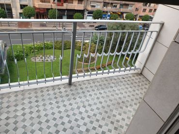 Piso con balcón en venta en Avenida Solidaridad