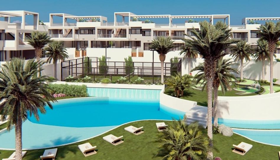 Foto 0 de Bungalow Elegante  en un Residencial Exclusivo de Torrevieja