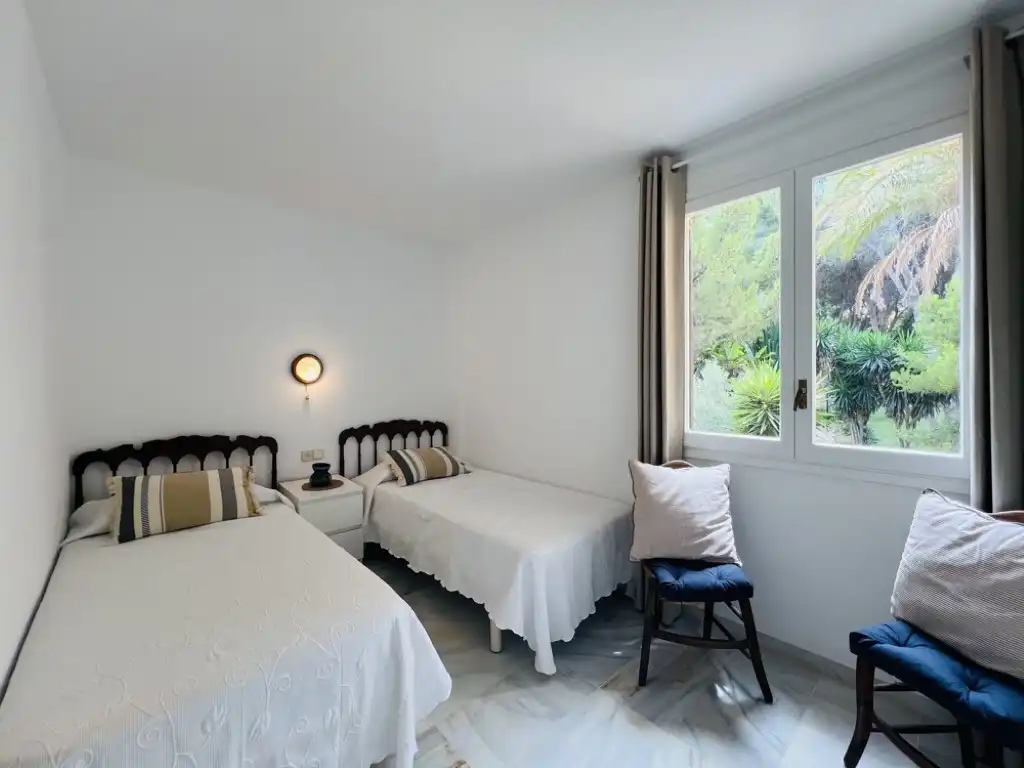 Schlafzimmer von Wohnungen zur Miete in Calvià mit Klimaanlage, Terrasse und Schwimmbad
