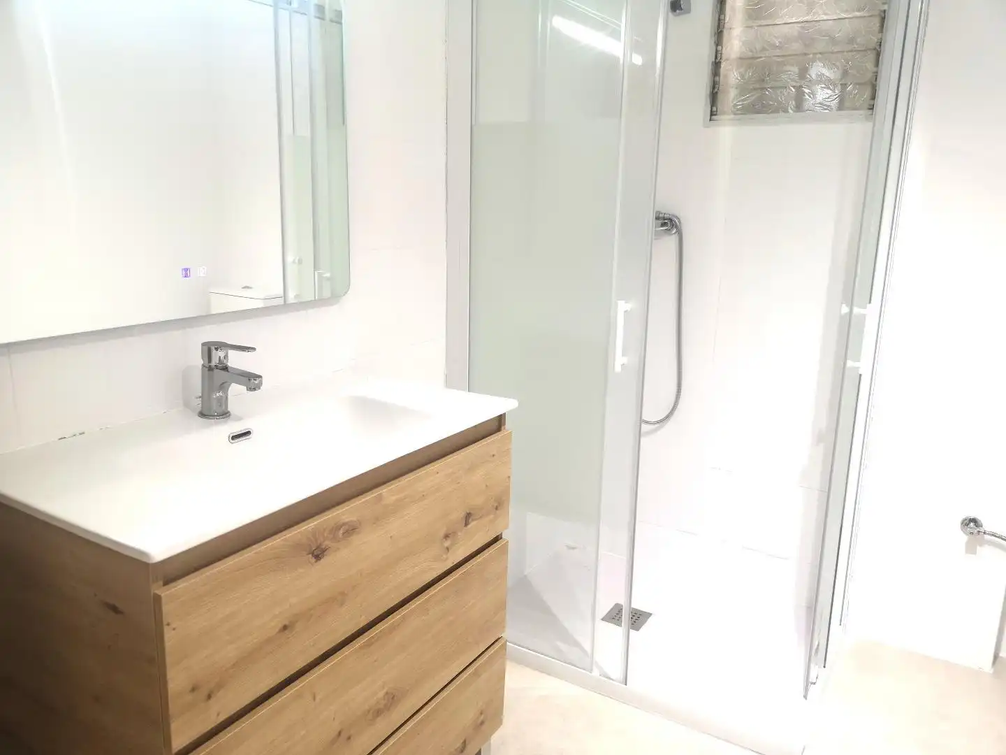 Bathroom of Houses for sale in Alzira  with Terrace, Storage room and Swimming Pool