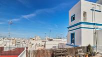 Exterior view of Attic for sale in  Cádiz Capital  with Air Conditioner and Terrace